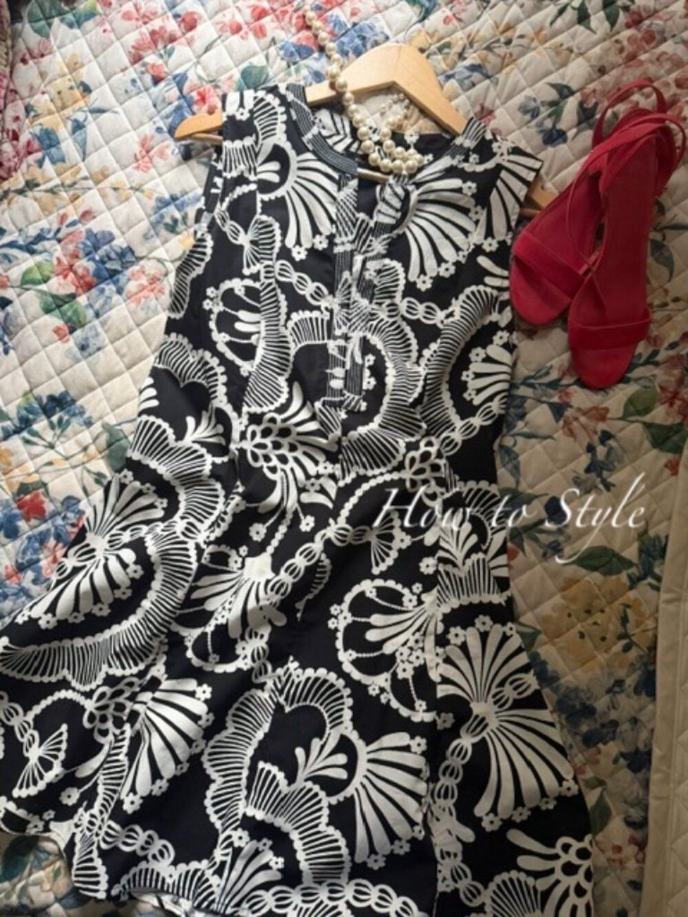 NWOT Banana Republic Black/White Printed Sleeveless Dress- size 10 - Picture 2 of 9